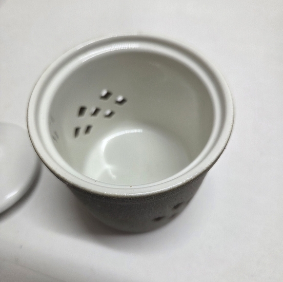 Gray Ceramic Container with Lid - Picture 5 of 7